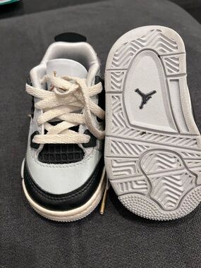 Jordan Kids Black and White Low-Top Sneakers